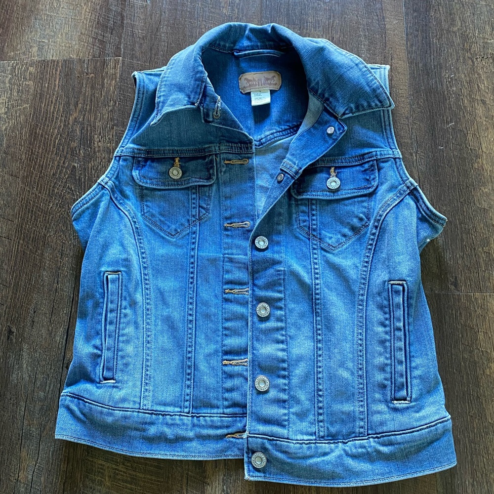Levis denim vest sz medium
